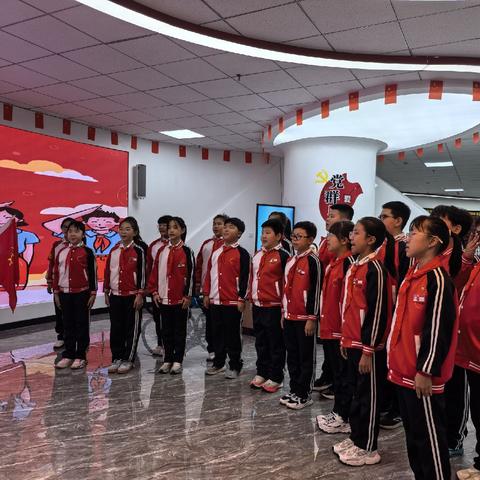 传承红色基因，观看红色电影