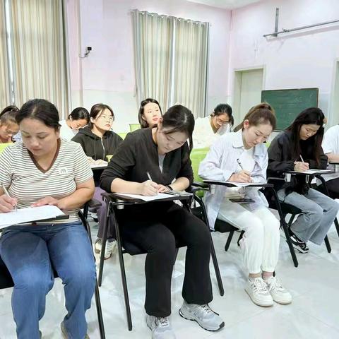 科学预防，守护健康——马岭岗镇中心幼儿园秋季传染病专题培训