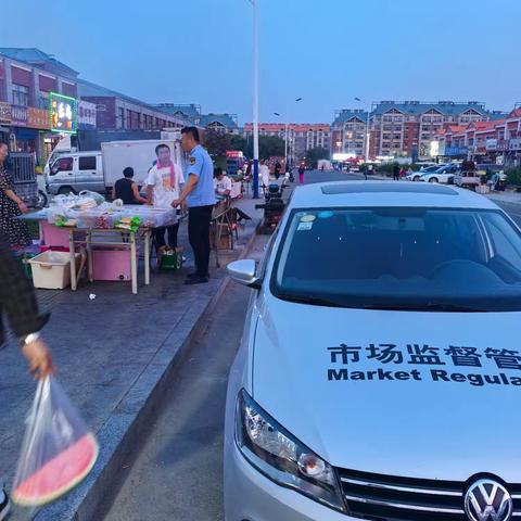 开展夜市食品安全巡查工作