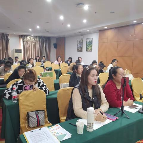 “国培计划——黑龙江省乡村教师送教下乡培训团队研修项目知识讲座与成果展示活动