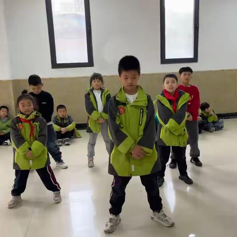 宝塔小学 二 三年级 街舞社团五月美篇