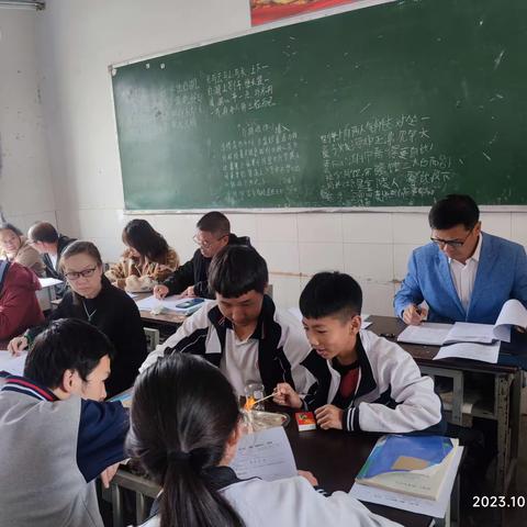 李红波副局长带队到九龙中学、朝阳中学参加学科研修活动和毕业班工作督导