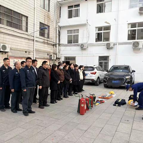 以练筑防 以训赋能——陕西农信潼关联社开展全要素消防疏散实操演练