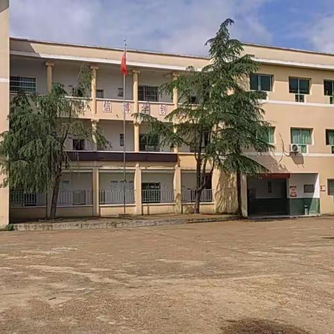 【接渡镇钟家小学】接渡镇中心小学责任督学来我校进行检查