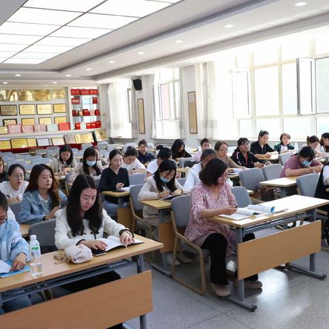 深耕细研踏歌行，道法教研新篇章——翁牛特旗小学道德与法治学科主题教研活动