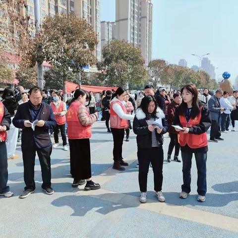 【新时代文明实践站】－－翟庄街道燕山路社区开展“漯河市民文明公约”宣传活动