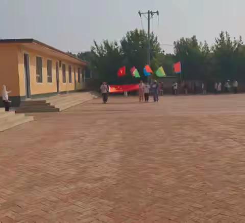 “童心飞扬，快乐成长”