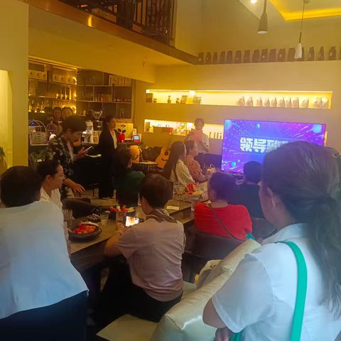 光华支行开展“秋天的第一场沙龙”理财宣讲活动