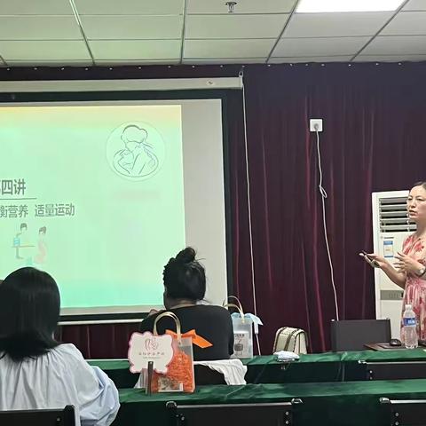 夏日送健康，伊洛医院产科朱主任走进镇卫生院为孕妇科普孕期营养保健知识