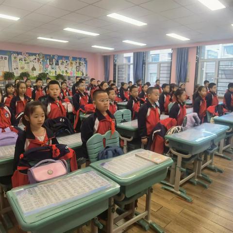 子敬小学一年级2411班10月总结