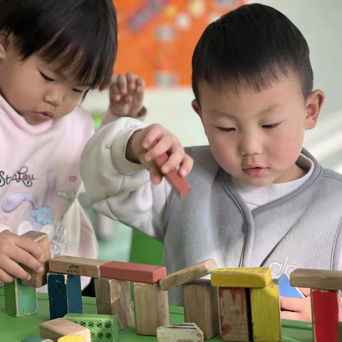 托二班的小小建筑师