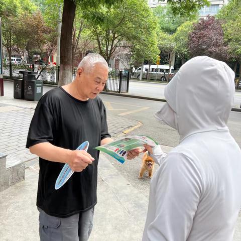 “分类齐参与    低碳新时尚”双仁府社区开展垃圾分类宣传活动