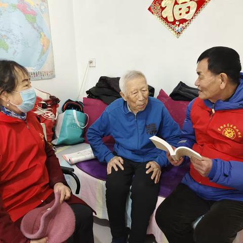 万平社区第五网格党支部开展“送学上门暖人心 温情关怀聚党心”送学活动