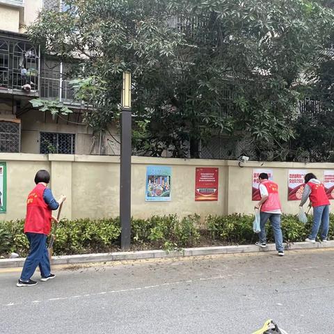 溪口社区开展“护河爱水，清洁家园”志愿活动
