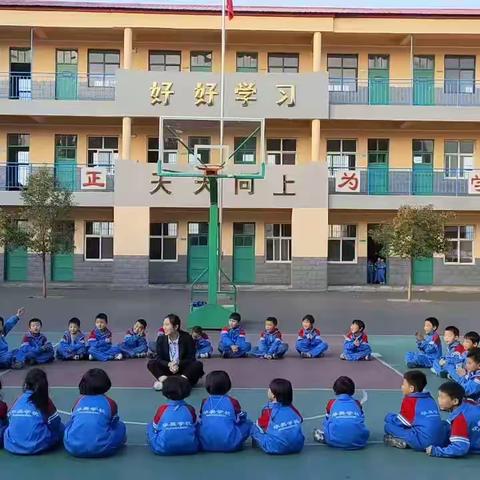 关爱学生 幸福成长          --- 华英学校之丰富多彩的校园生活