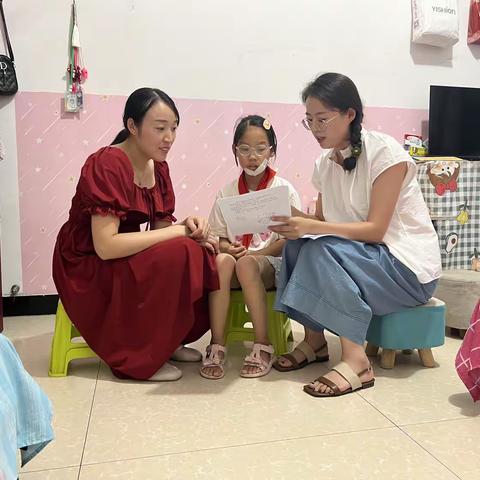 以“访”筑心桥，以“情”助成长——竹林关镇中心小学开展家访活动