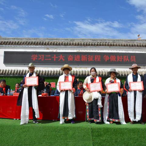 弘扬传统文化   传承民俗文化              —杓哇土族乡中心小学少年宫开展特色社团活动