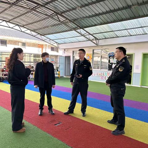 水坪镇中心学校特邀市场监管部门为辖区民办幼儿园食堂“把脉问诊”