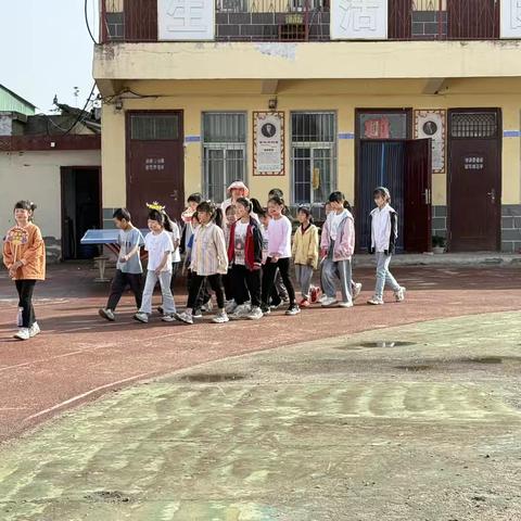 晋庄镇后曹小学趣味运动会纪实