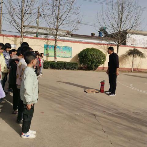 普及安全知识，增强消防意识