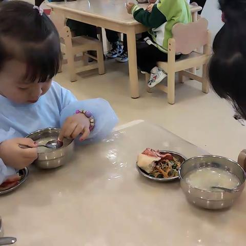 【青葵幼儿园】豆豆三班今日精彩活动分享