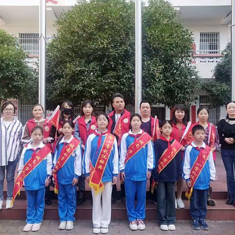 一路同行，安全有你——两市塘街道城南小学35班最美家长义工