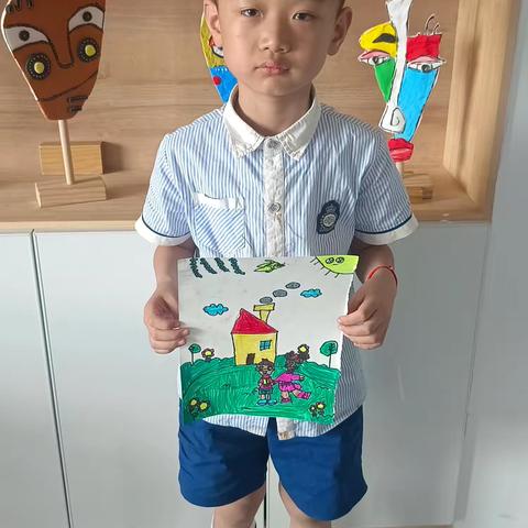 班级：大四班 姓名：滕衍森 年龄：六岁 名称：快乐春游