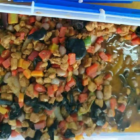 【课程故事】“幼”见花生——百良镇东宫城幼儿园