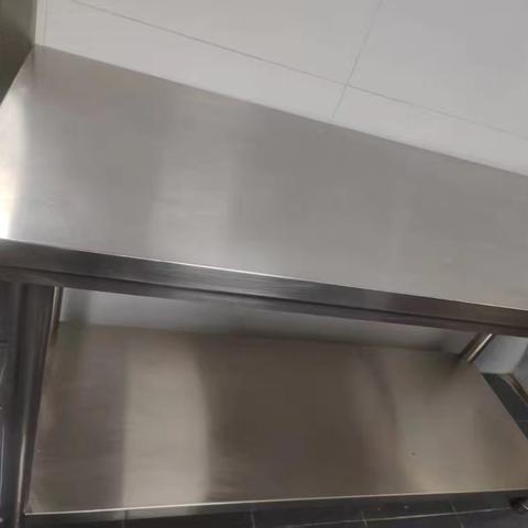 双菱项目4月8日质检整改 红糖已使用完 食材不能叠放已培训