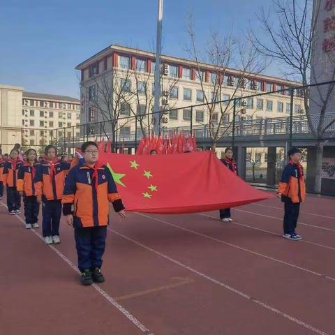 林州市世纪学校小学部第九周升旗仪式纪实