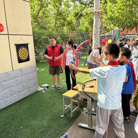 【九区社区】【文明实践在市中】王官庄街道九区计生协联合育贤一小开展安全护航与你“童”行活动