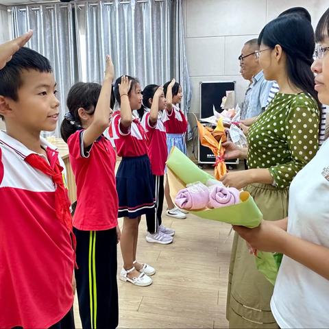 桃李芬芳 步履不停---郑家寨镇碱店小学感恩教师节活动