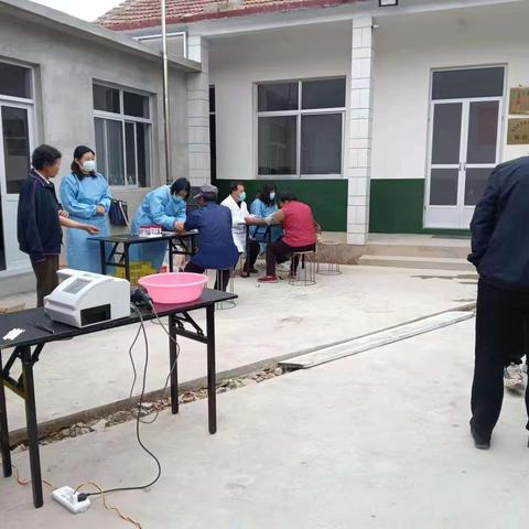 免费体检进乡村  守护健康为老人