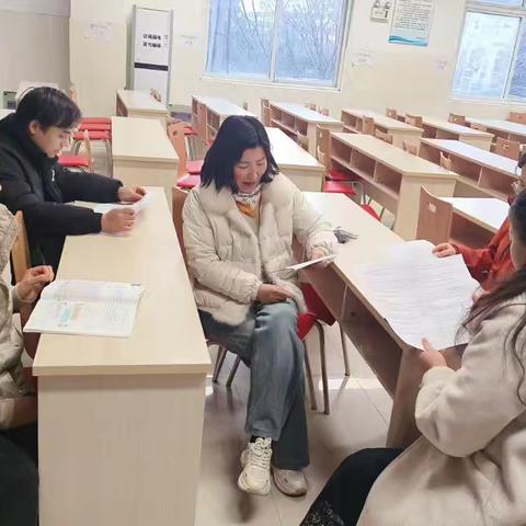 深耕复习明方向 凝心聚力促提升——七八年级道法期末复习研讨课纪实