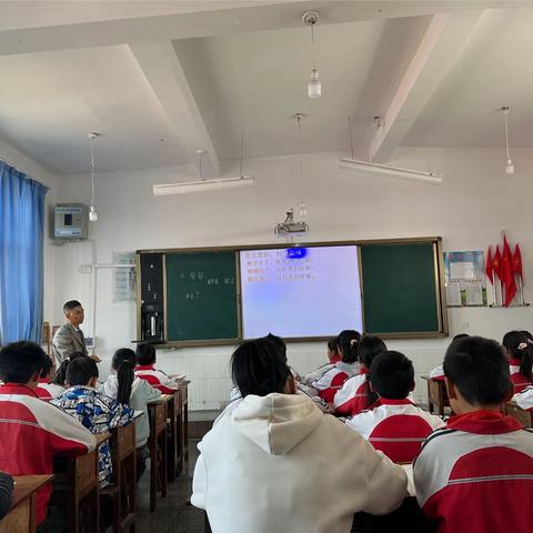 教与研携手，学与思并肩——活水乡石槽河小学语文教研活动