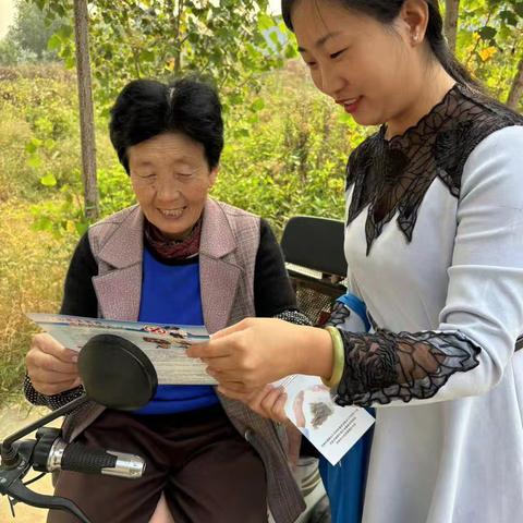 槐荫区美里湖办事处鲁唐村开展“打击非法集资不松手 维护社会和谐共携手”宣传活动