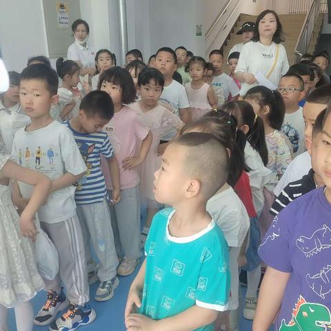 幼小衔接——高家屯幼儿园开展“走进超市·体验生活”社会实践主题活动