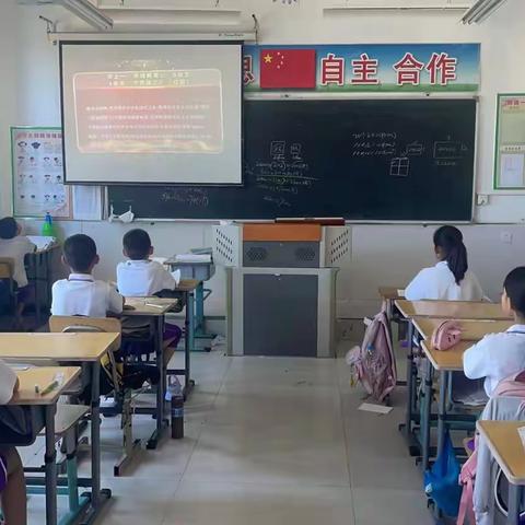 陈官屯镇小集小学开展“同上一堂劳动教育课”活动