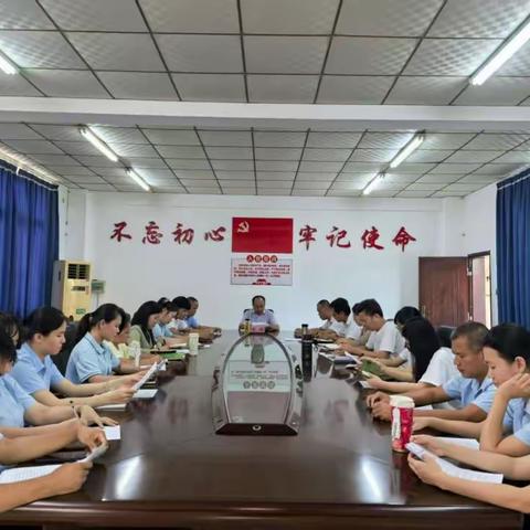 东英镇举行庆祝第41个教师节座谈会