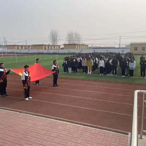 郑庄中学三月十日升旗仪式