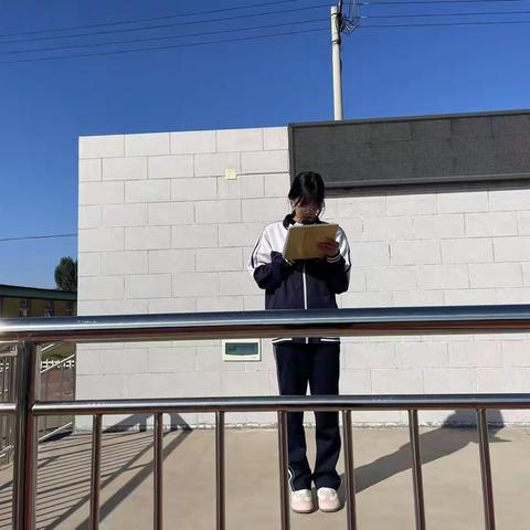 晨光初照 国旗飘扬 庄严升旗仪式纪实