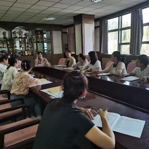 深耕教学共成长，名师引路启新程 ——记中原名师赵红颜莅临我校开展送教送培指导活动