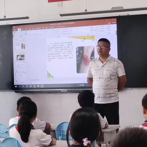 株洲市二中附属第三（南洲）小学1702班——家长进课堂之“救在身边，守护校园”