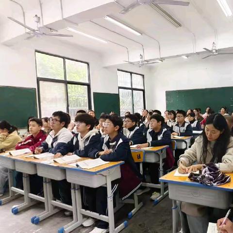 “数”润心田，“研”途共进——确山县第一初级中学教育集团数学组大教研