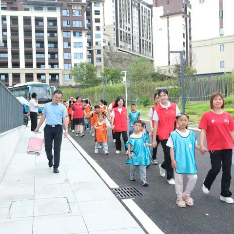 四溪村童伴之家“学习移民精神，争做向上青年”主题活动