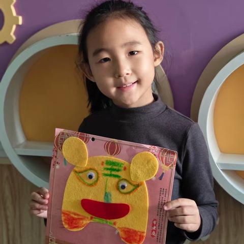 幼儿布老虎创作：布织布与油画棒的手工之旅