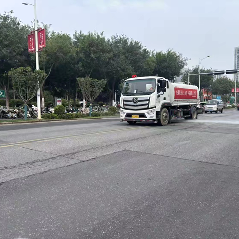 坚守一线，全力保障城市洁净