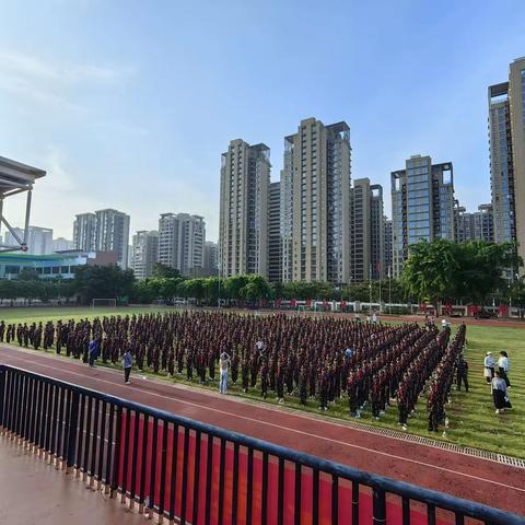 且抒凌云志，不负少年时——海口市五源河学校七年级新生队列队形训练纪实·第二天