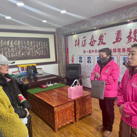 巾帼心向党，奋斗新征程！县妇联走访慰问优秀妇女代表