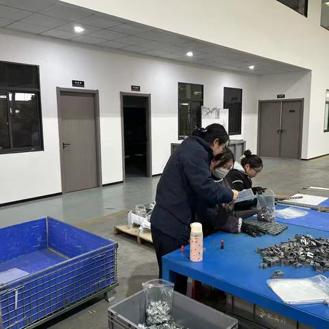 徽商银行舒城杭埠支行开展反电信网络诈骗进企业活动